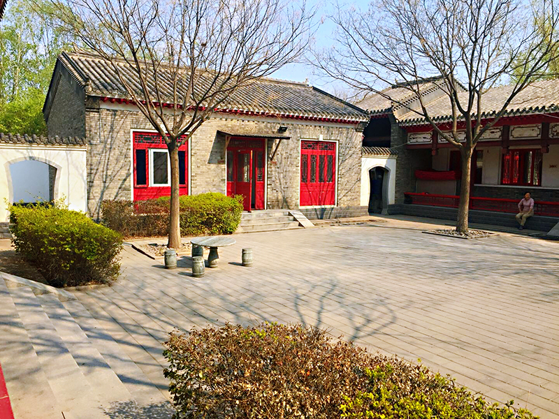 Spring Outing To Yangliuqing Manor