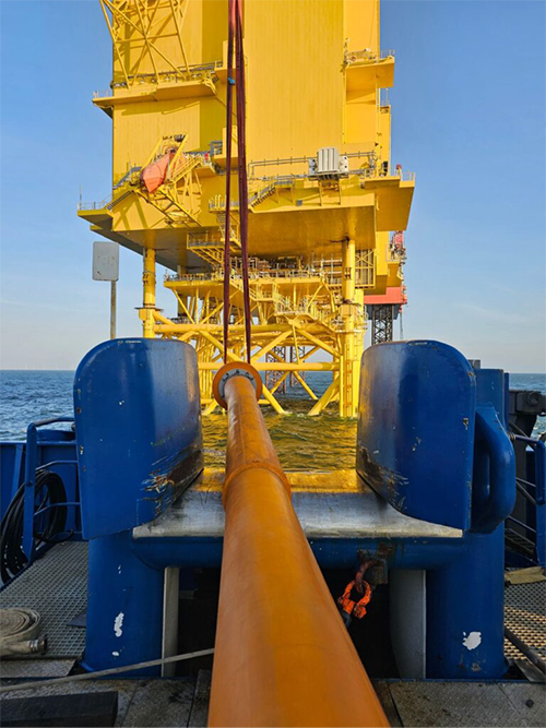 NKT installs power cables at TenneT's BorWin5 offshore grid connection NKT installs power cables at TenneT's BorWin5 offshore grid connection