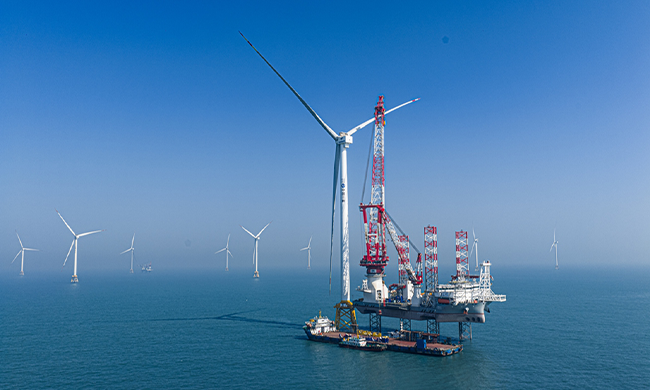 World's first 20-megawatt offshore wind turbine installed in waters near Fujian Province World's first 20-megawatt offshore wind turbine installed in waters near Fujian Province