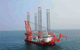 Platform installs wind power offshore